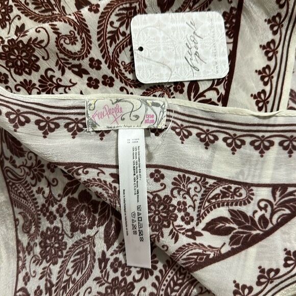 free people OS Ivory Burgundy SO PAISLEY Floral Triangle Bandana Scarf - Picture 7 of 9